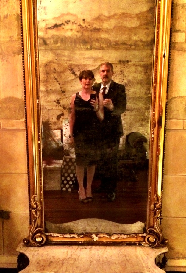 american gothic selfie