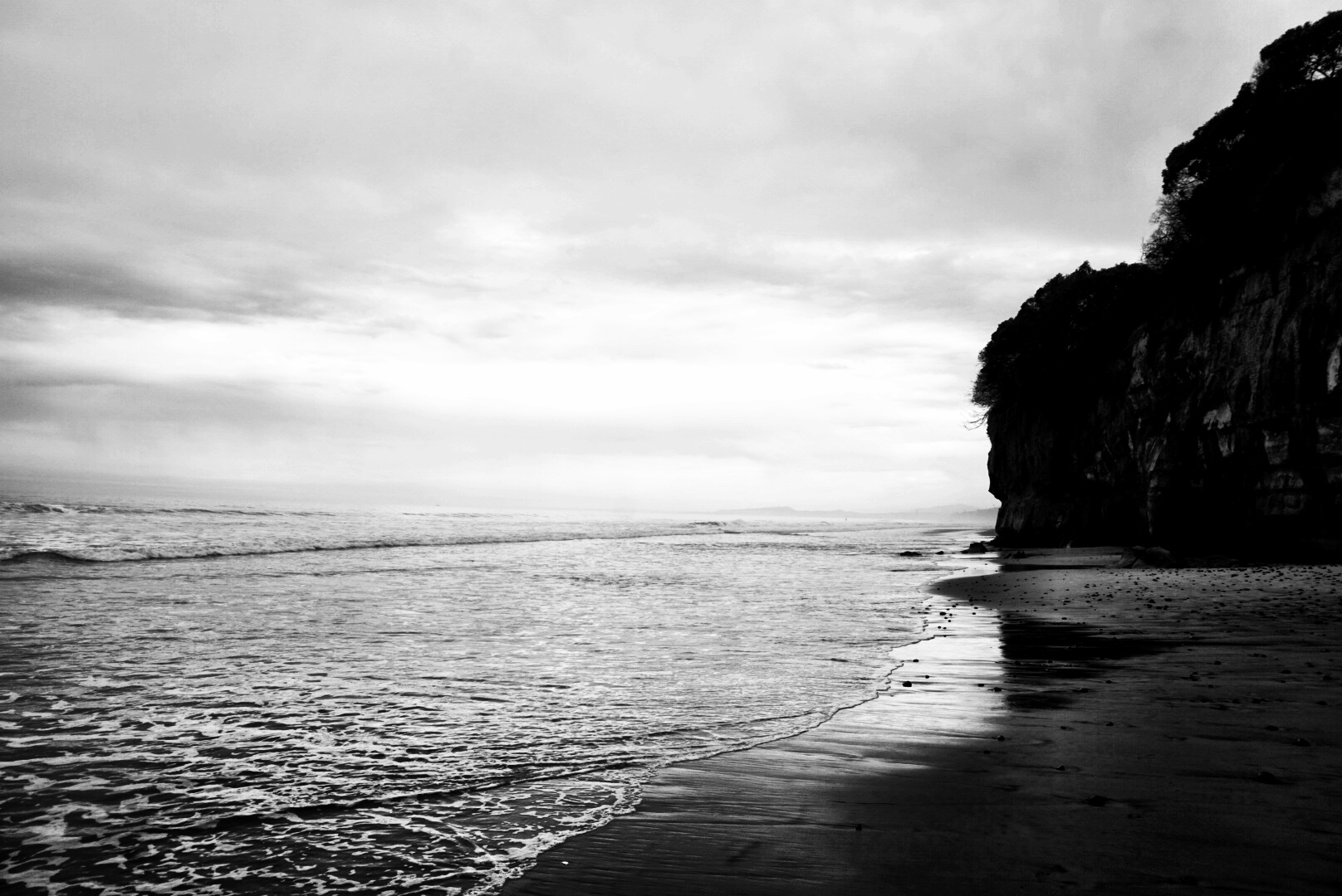 silence-is-black-and-white